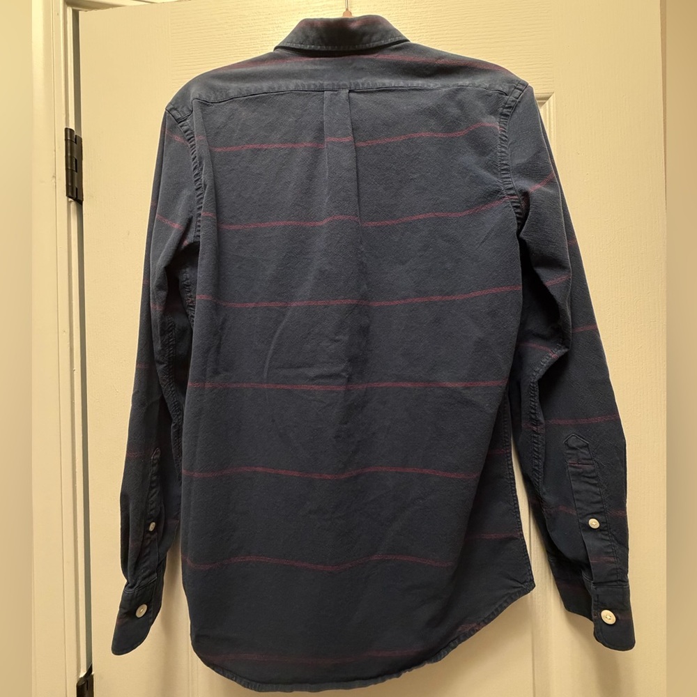 Set of 2 Men’s Button Down Shirts: Old Navy & Goodfellow - S - Picture 5 of 8